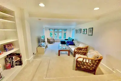 Image de Large N Capitol Hill home for family retreat