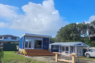 Image de Your Quintessential Kiwi Bach – Beachfront, Ahipara Nostalgia at Its Finest