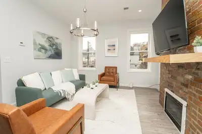 Image de Nice 3-bedroom apartment with Ac in Pittsburgh