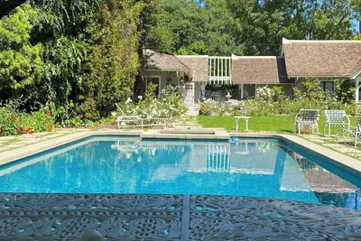 Image de Charming 1-bedroom Carriage house  Pasadena with Ac