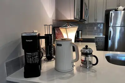 Image de Modern Midtown Studio w/ Balcony & Gated Parking