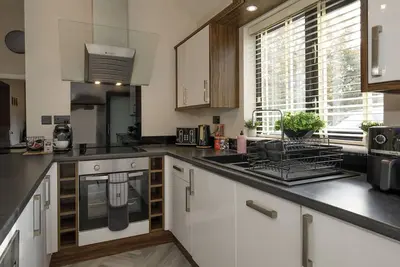 Image de Blackthorn Lodge - sleeps 4 guests  in 2 bedrooms