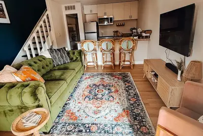 Image de Chic Scottsdale Oasis with Pool, Gym, and Pickleball!