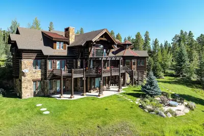 Image de Fore Seasons Lodge | Pole Creek Golf Course | Private Hot Tub | Sleeps 16!