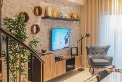 Image de Luxury penthouse with private jacuzzi and spectacular view.