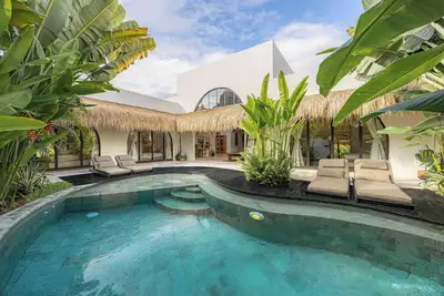 Image de Ibiza-Style Villa with Pool in Trendy Umalas