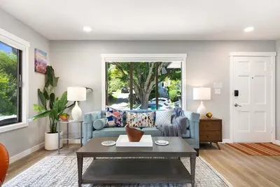 Image de Perch - The Farmhouse: Walk to Lake Union! 3br/3ba with Parking