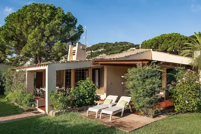 Image de Villa Romana Costa Rei – Maison de plage avec jardin clôturé