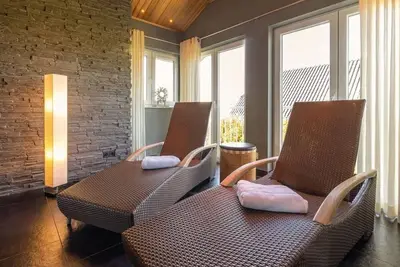 Image de Luxurious vacation home with garden