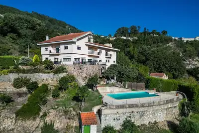 Image de Villa « Sonho No Mondego » avec vue sur la montagne, piscine privée et Wi-Fi