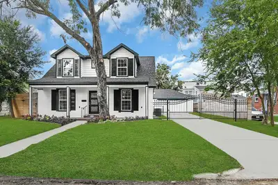 Image de Luxurious 5-Bedroom Retreat in the Heart of Houston Near Tmc, Nrg, Downtown