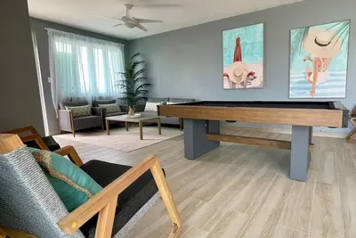 Image de 3-Bedroom Beachside Penthouse in delightful Luquillo with Ac @ Playa Azul Beach