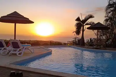 Image de Villa Vue mer et Coucher de Soleil, Piscine à 10 minutes des plages, 8 personnes