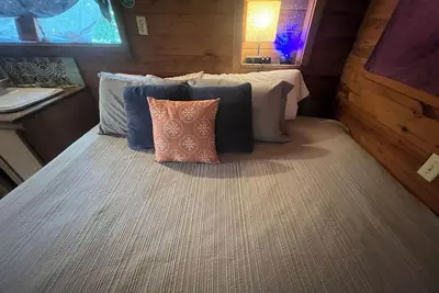 Image de The blue star cabin. buffalo national park.