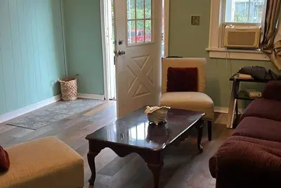 Image de 3-bedroom bungalow in delightful Mingo Junction with Ac, fitness room