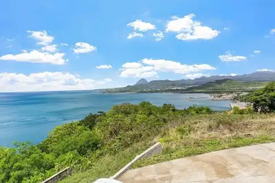 Image de Oceanview• Mins to the Beach•Private Br Balconies