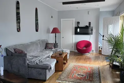 Image de Fairytale House with a Huge Yard