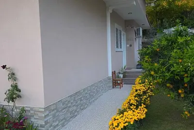 Image de Green Oasis Apartment near Dajti Cable Car & Bunk’Art – Peaceful Stay in Tirana