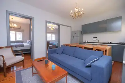 Image de Stylish Galata 3br w/ Balcony & Bosphorus View/Ac