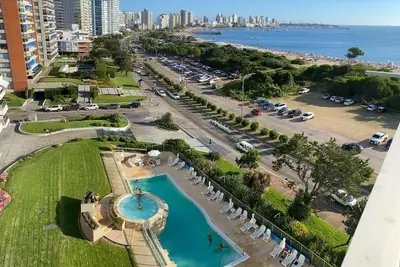 Image de Temporary rental in Punta del Este, with spectacular ocean view.