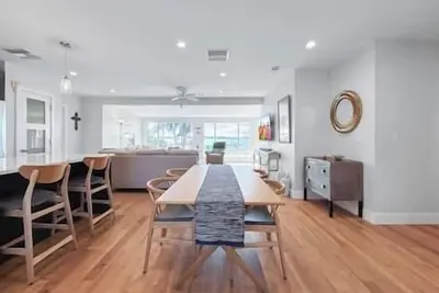 Image de The Dolphin house on Lake Sebring