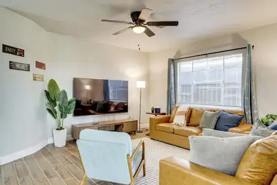 Image de 4 Mi to Fort Sill: Modern Home w/ Private Yard