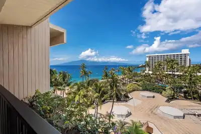 Image de Ocean Views | Whale Watching | Resort Amenities