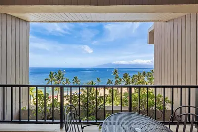 Image de Sunset Views | Whale Watching | Resort Amenities