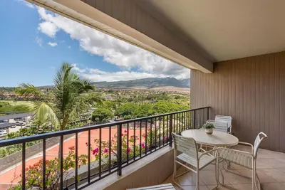 Image de Sweeping Wrap-Around Tropical Views