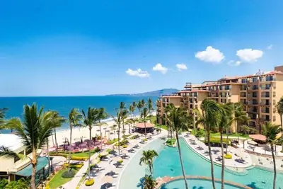 Image de Beautiful hotel suite with Ac, beach access & fitness room in amazing Nayarit Mx
