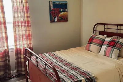 Chesterfield House Hammond