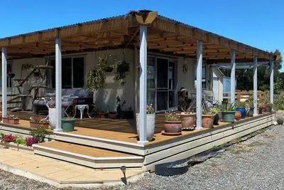 Image de Sun Soaked Cottage on Lifestyle Block close to Town