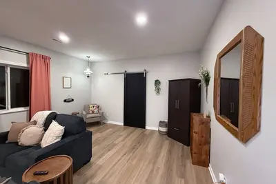 Image de Boho Retreat • 35 min to Intel • Quiet + Comfy