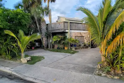 Image de Legendary Beach Cottages: Your Coastal Paradise Awaits! \"