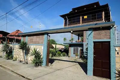 Image de Ayangue Hideaway — Spacious, Air-Conditioned & Near the Beach