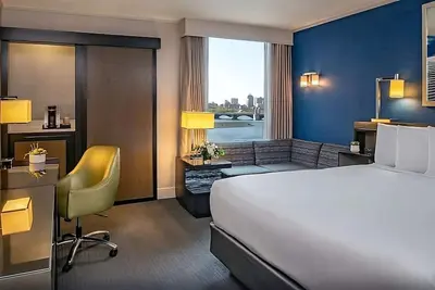 Image de Cozy Room w/ Charles River & Boston Skyline Views