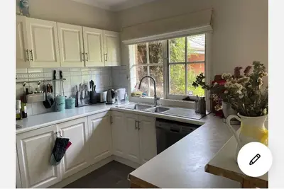 Image de Family friendly 3br home in leafy Alphington. Dog friendly