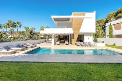 Villa La Plage By Vacation Marbella