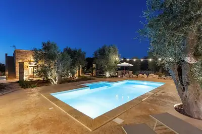 Image de Salento apartment with 2 rooms, pool and ancient olive trees