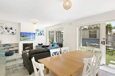 Image de Beach Breeze Bungalow - in the heart of Torquay