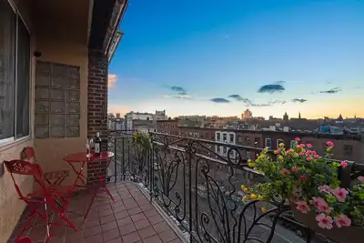 Image de Charming 3br Retreat w/ Terrace – Mins to Nyc