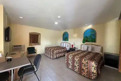 Image de Budget-Friendly Room with 2 Queen Beds – Close to Daytona’s Best Attractions