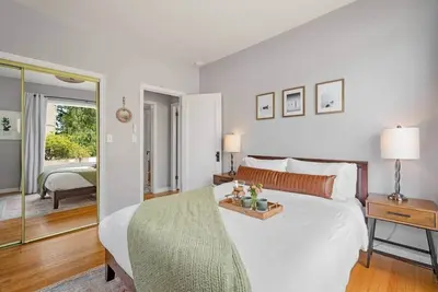 Image de Downtown Home, Near Waterfront, Central Ac, Spacious