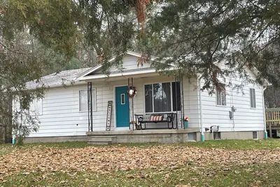 Image de Hill-top Hide-away! Remodeled 3-bedroom house in the Birch Run/Frankenmuth area