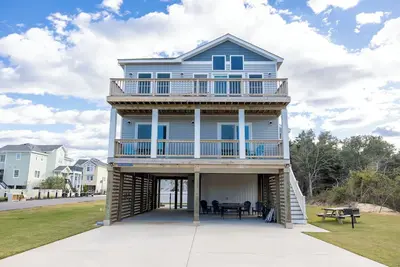 Image de Newer 5br Corolla Oceanside: Pool/Hot Tub, Game Room, 3MinWalk2Beach, Ev Charger