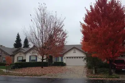 Image de 4-bedroom house in enchanting Sacramento with Ac