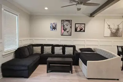 Image de [3b/3b]: Superb new house with patio in Tallahassee [1577-4]