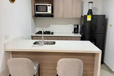 Image de White Apartment. Excellent location in Medellín.