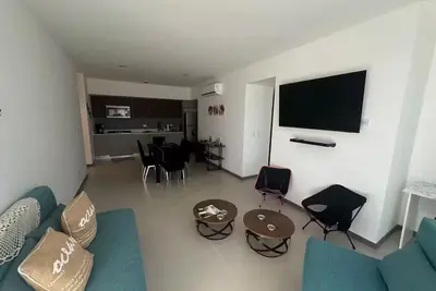 Image de Lakeview luxurious apt w/ beach & mountain access
