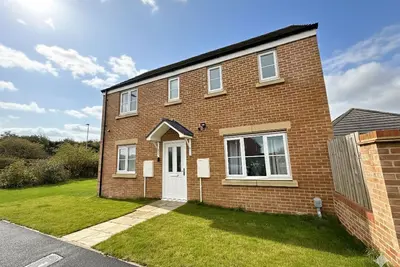 Image de Cayton Bay Cottage -  a cottage that sleeps 8 guests  in 3 bedrooms